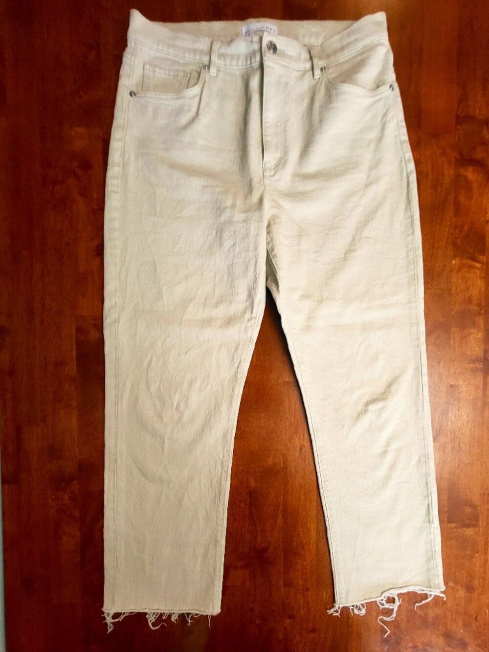 Loft ~ Sz 29” / 8 ~ Frayed Bottom Jeans ~ Excellent Condition